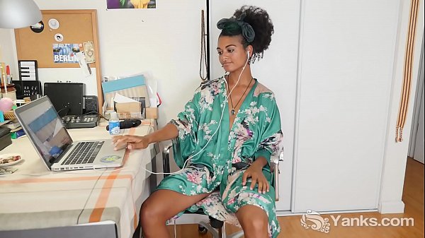 Attractive amateur Teen Girl