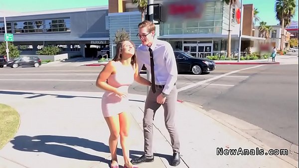 Frisch verlobte Latina wird anal gefickt