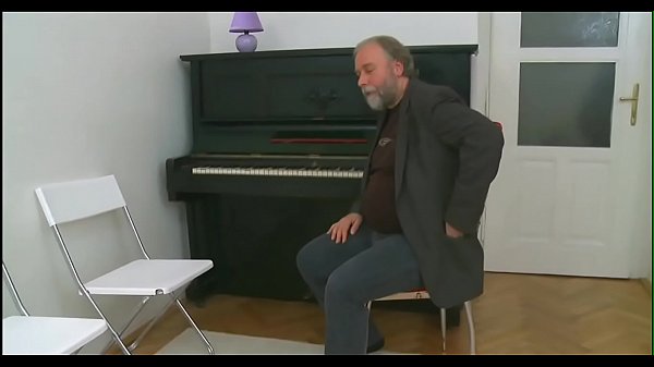 Old guy bangs young vagina