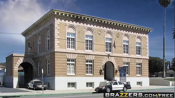 b. Got Boobs - Long Leg of the Law scene starring Amy Ried Charles Dera