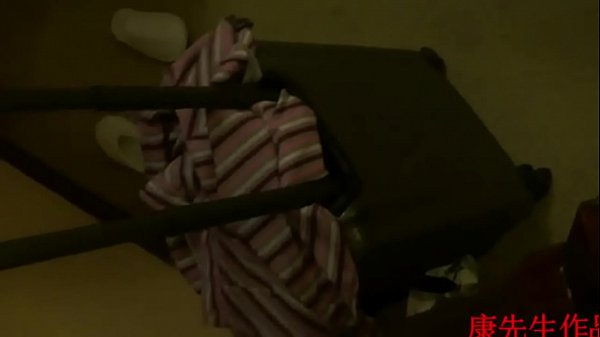 19-year-old Shanghai China Southern Airlines stewardess Wang Qi, fucked while wearing stewardess uniform