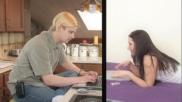 Primera cita terminada con un buen polvo para una morena sexy