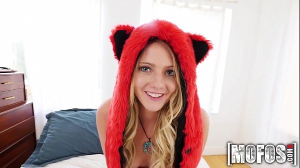 Mofos - Lilly Sapphire - Thé Bubblegum Cutie