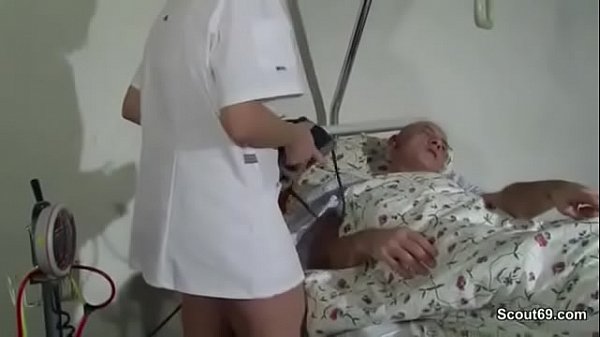 Nurse helps old patient with a fuck in the hospital