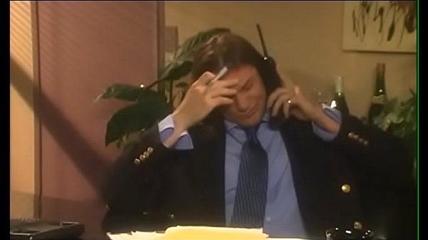 Desperative housewives L.A. LeMann and Lezley Zen suggest gym visitor that he should pass the time of day productively