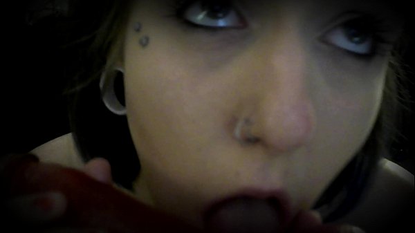 Hứa với bạn gái của bạn sẽ không ở đây