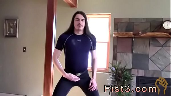 Fisting gay hardcore y joven anal por primera vez saluda a