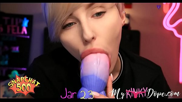 Hermosa chica sexy masturbándose en la webcam 606 | versión completa - webcumgirls.com