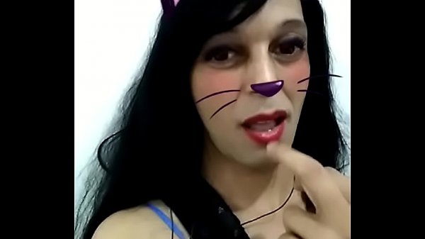 Pretty Ladyboy live in facebook