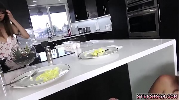 Dark red hair teen bossly Family Competition