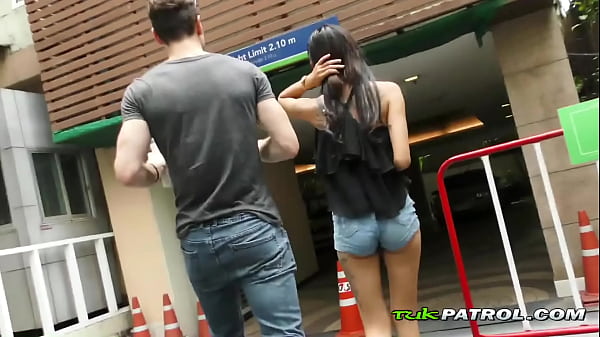 Sexy teen Teen shows off