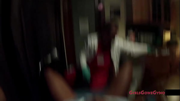 Diventa Lotus Lain mentre riceve il controllo annuale e l'esame pelvico dal dottor Tampa @ GirlsGoneGyno Reup