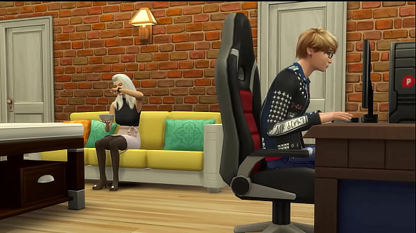 belle-mère propose à son fils un massage érotique pour lui permettre de ne pas trop souffrir de la séparation d'avec sa petite amie - Mère et fils