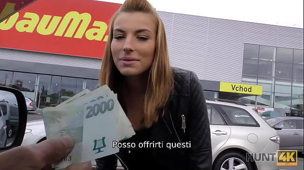 CACCIA4K. Per soldi una splendida ninfa fa sesso all'aperto con un ricco sconosciuto