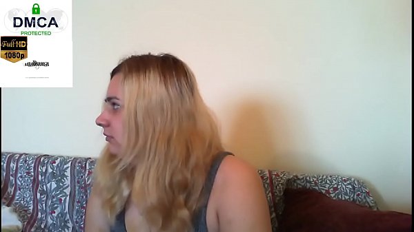 Horny Babe Touches Herself Vigorously On Cam - cam girl From United States of America