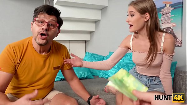 Atemberaubendes junges Teenie-Mädchen