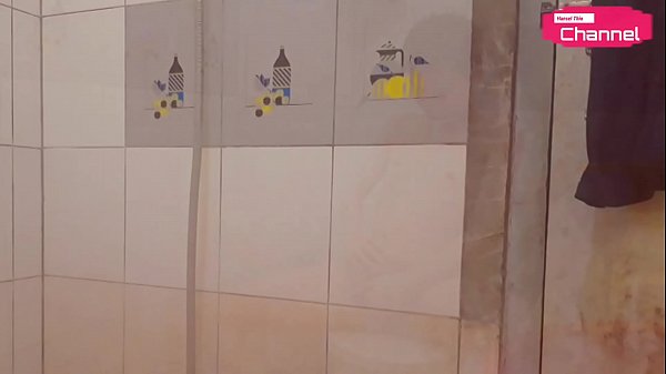 [Canal Hansel Thio] Seré tu talento Brazzers - Masturbación en el baño del vecino, parte 1
