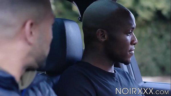 Andre Donovan trapana Tyson Rush dopo essere stato risucchiato