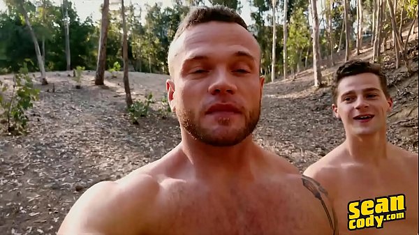 Heißer Typ (Sean) reitet (Robbies) harten Schwanz roh - SeanCody