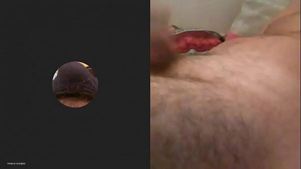 Amatoriale adolescente si diverte in video