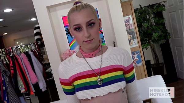 Melody Parker's L. phun ra cứng như Bryan Gozzling Pounds cô ấy lồn!