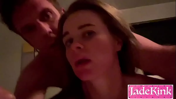 Sehen Sie sich das verspielte BDSM-Teen-Video an