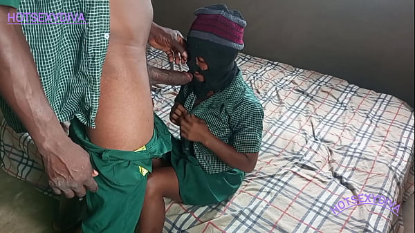 petite fille gros moteur elle peut prendre une bite