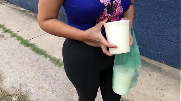Woman goes out to the streets to sell to help pay for her studies