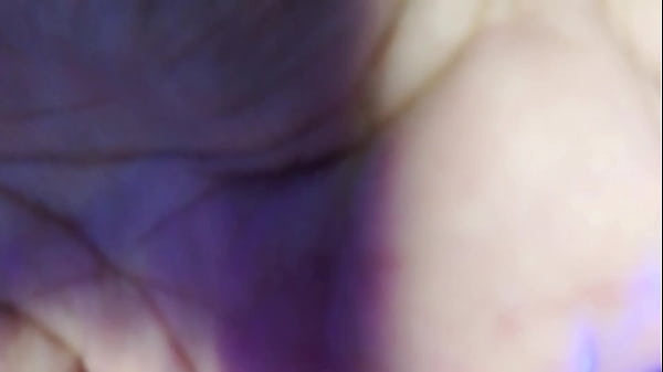 Vivi Guedez - In the hair with a hot crown