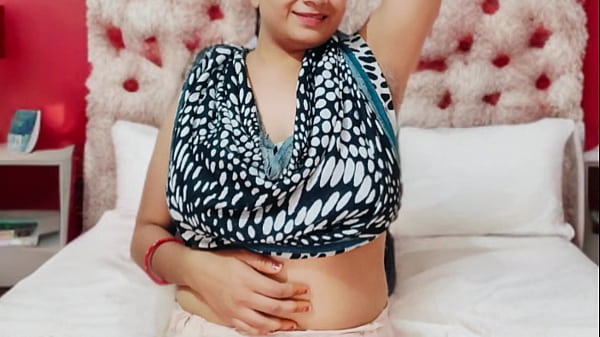 Zufällige 69er-Fick-Romanze mit der heißen Freundin ihrer Freundin im Mädchenwohnheim