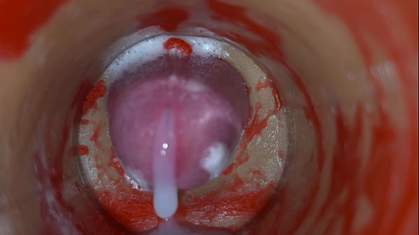 Insémination - La caméra interne capture l'éjaculation masculine profonde