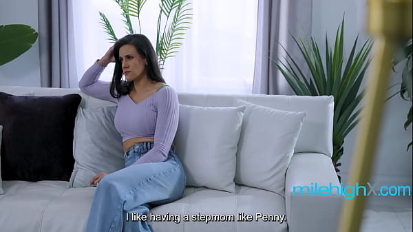 Sehen Sie sich leidenschaftliche lesbische Teenie-Videos an