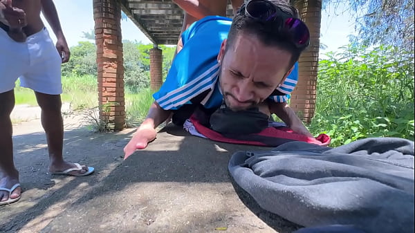 Biggest orgy in the park, 3 CARIOCAS GETTING A LOT OF MILK INTO THEIR FRIENDS.