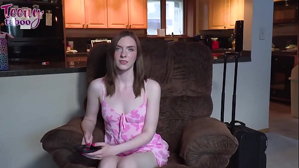 Amazing sexy Teen dances