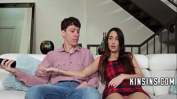 Je te donne la télécommande, tu me donnes la chatte (Stepsis)