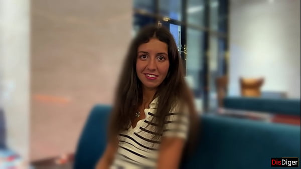 Public Agent - A proposé à un Russe de baiser pour de l'argent dans un hôtel de luxe