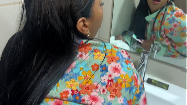 Sử dụng miễn phí Mẹ kế. Con riêng mệt mỏi vì thủ dâm quay sang phục tùng mẹ kế Leyne Rodriguez