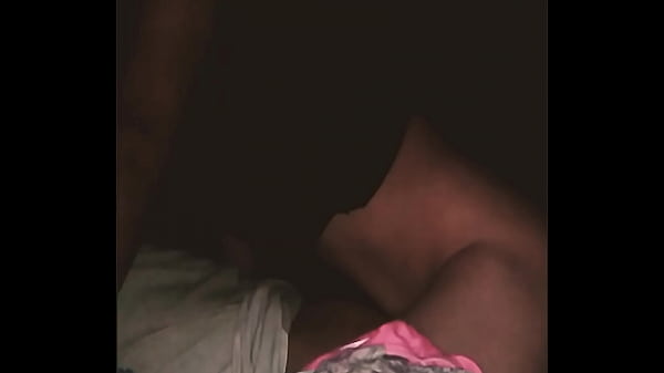 Cogiendome a la puta flaquita de mi mejor amigo