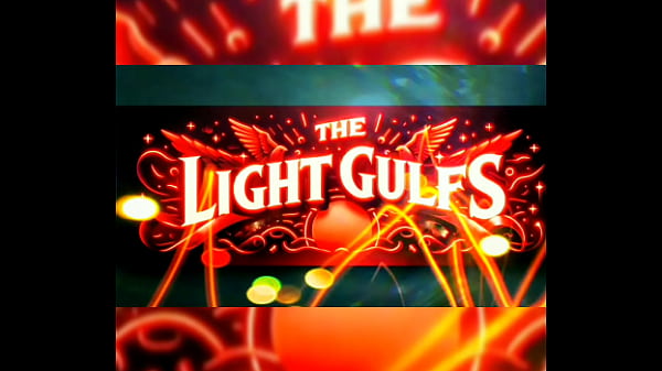 Una teenager sexy e sexy si esibisce in modo esotico