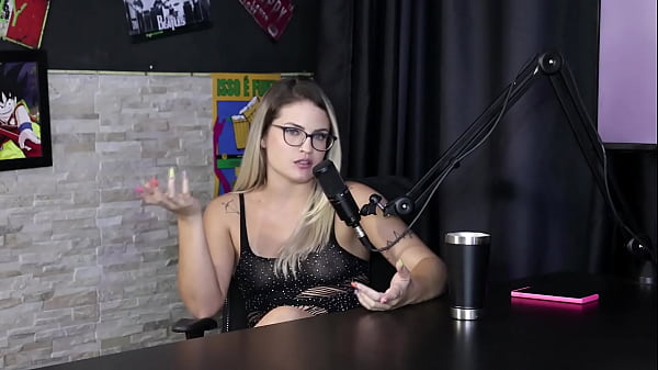 There were moments of jealousy, he likes to record with people he is attracted to, he has a rule for sleeping, and a hard dick... - Mathheus Caetano &_ Bruna Carlos (SHEER/RED)