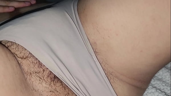 El pene pequeño de mi hermanastro