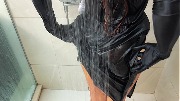 I was thinking about my new acquaintance and she suddenly appeared in my shower.