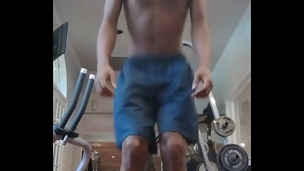 Entrenamiento travieso Chica adolescente