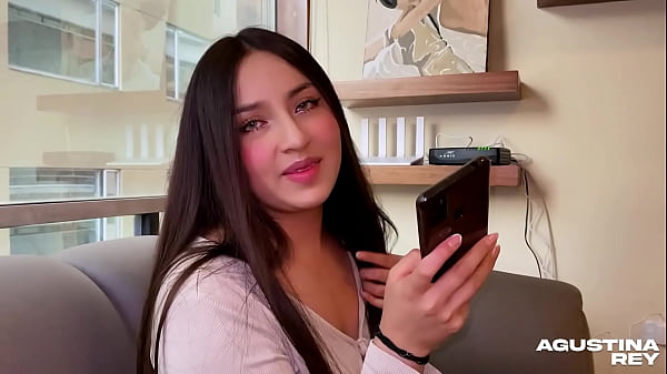 我的阿姨，大屁股继母，教我如何操她的屁股，我射在她漂亮的脸上