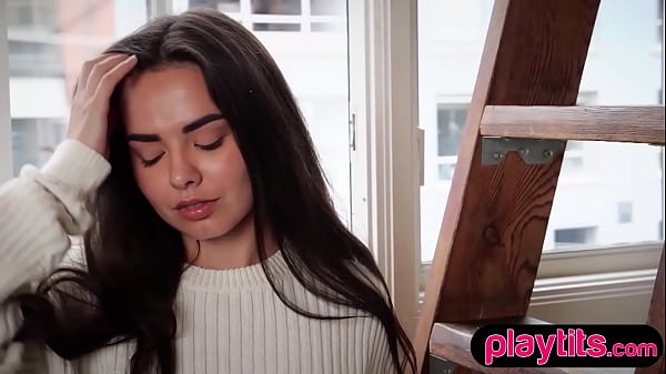 Winziger kanadischer Teenager zieht sich aus und zeigt ihren zierlichen, unwiderstehlichen Körper