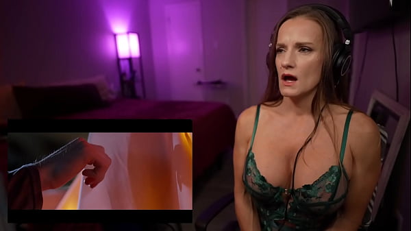 Muscle Mommy Reacts - Trick '_R Treat Was Not What I Expected