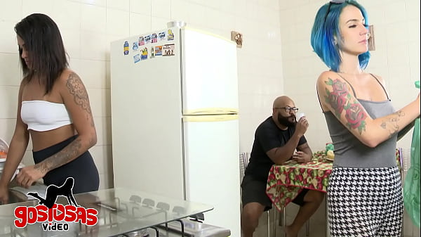 the great friendship - it was only when my friend left that I already sucked her husband - baianinha