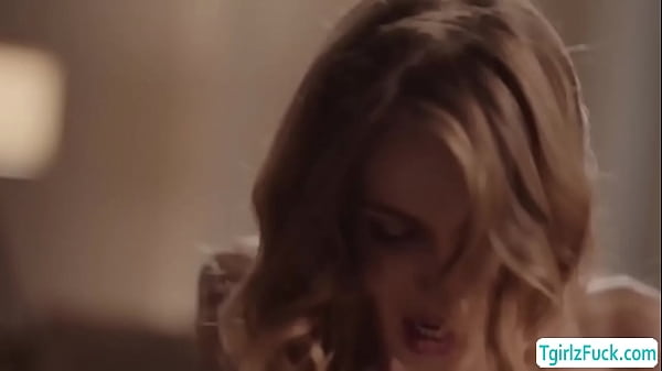 Dante Colle anale senza preservativo bionda ts Crystal Thayer nell'hardcore