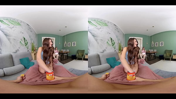 Beautiful Teen Girl poses in anal