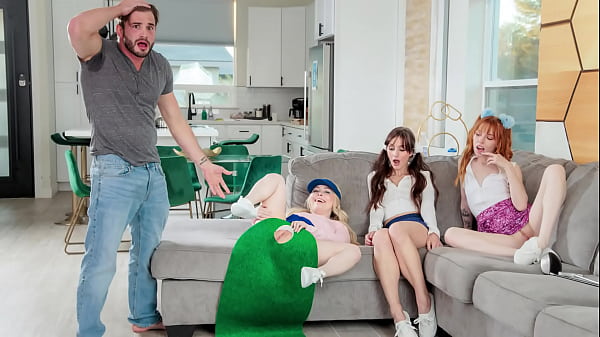 Hot lovely Teen dances - teen